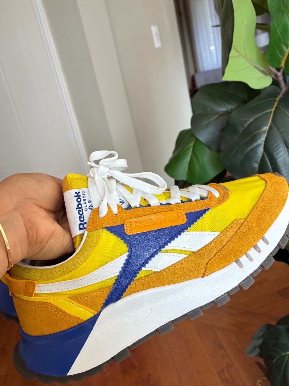 Reebok running Mash and suede leather running shoes